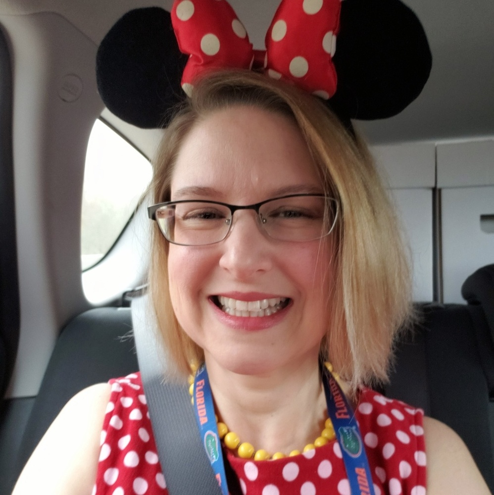 Meet your Posher, Valerie